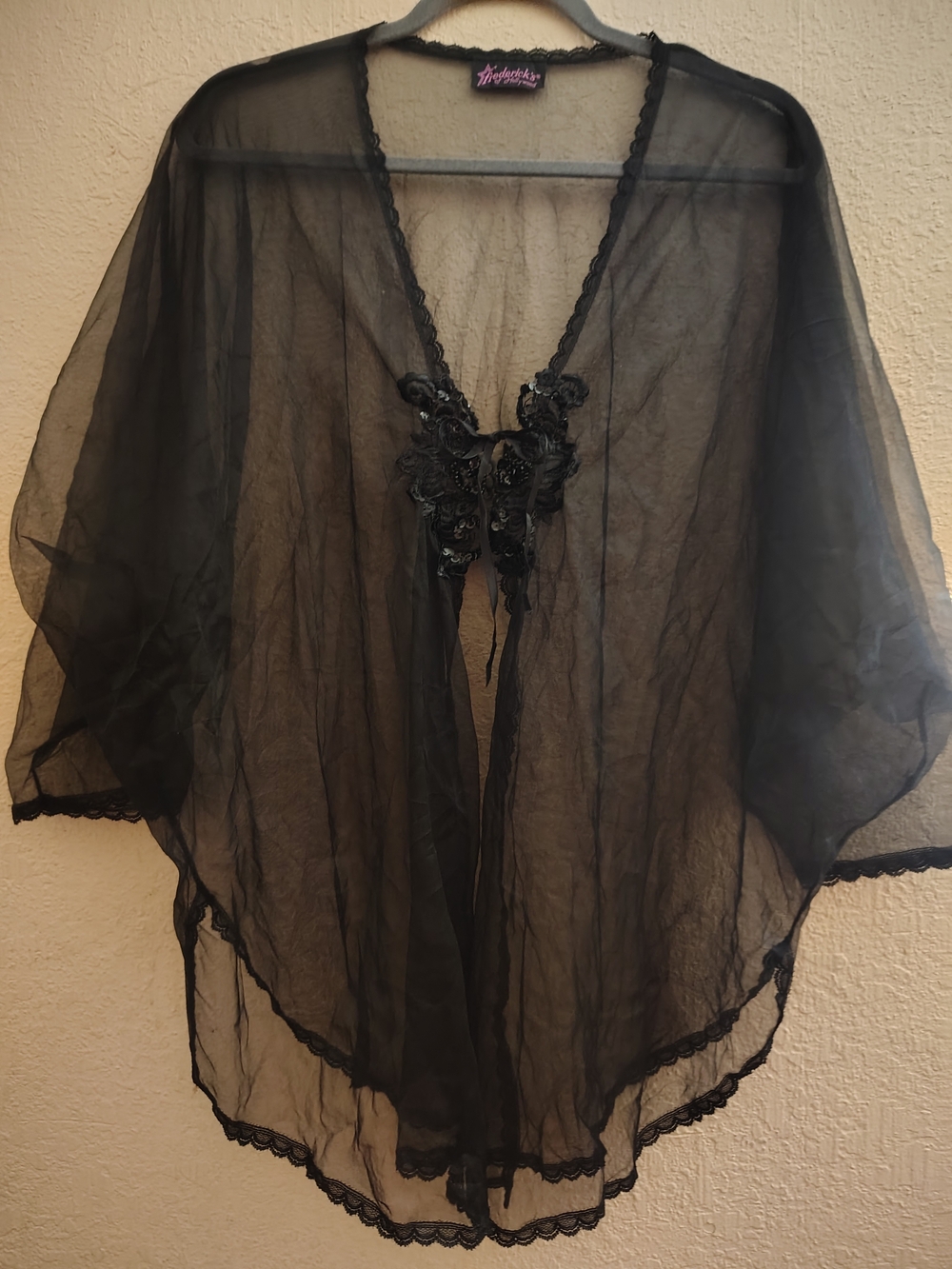 VINTAGE Frederick’s of Hollywood Sheer Black Bed Jacket / Boudoir Shrug ✨